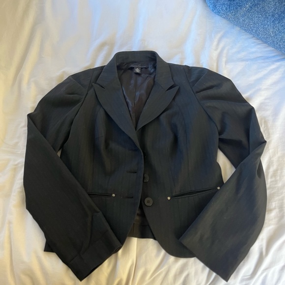 Kenneth Cole blazer! - Picture 5 of 6